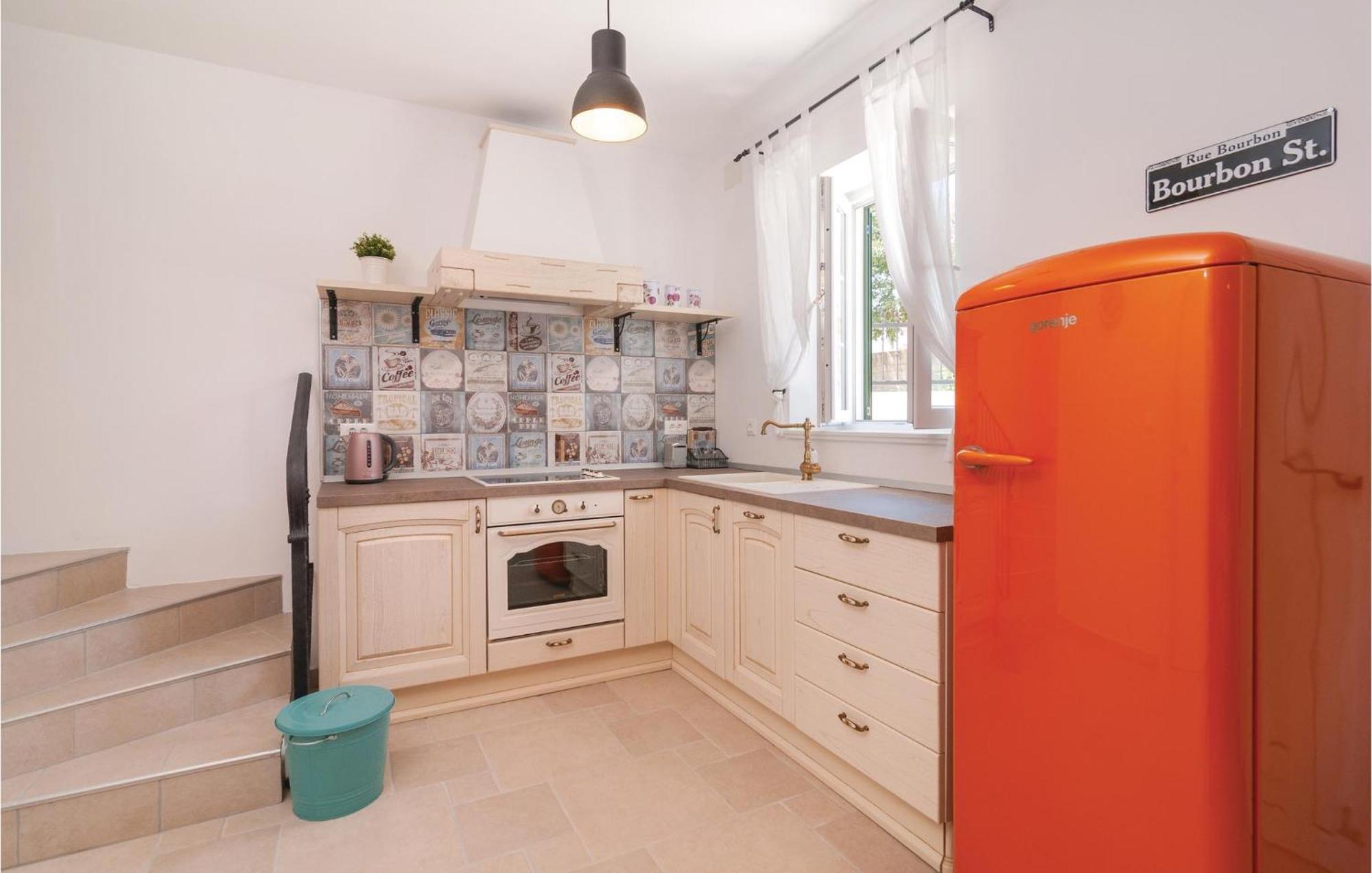 Stunning Home In Primosten With Kitchen Dış mekan fotoğraf