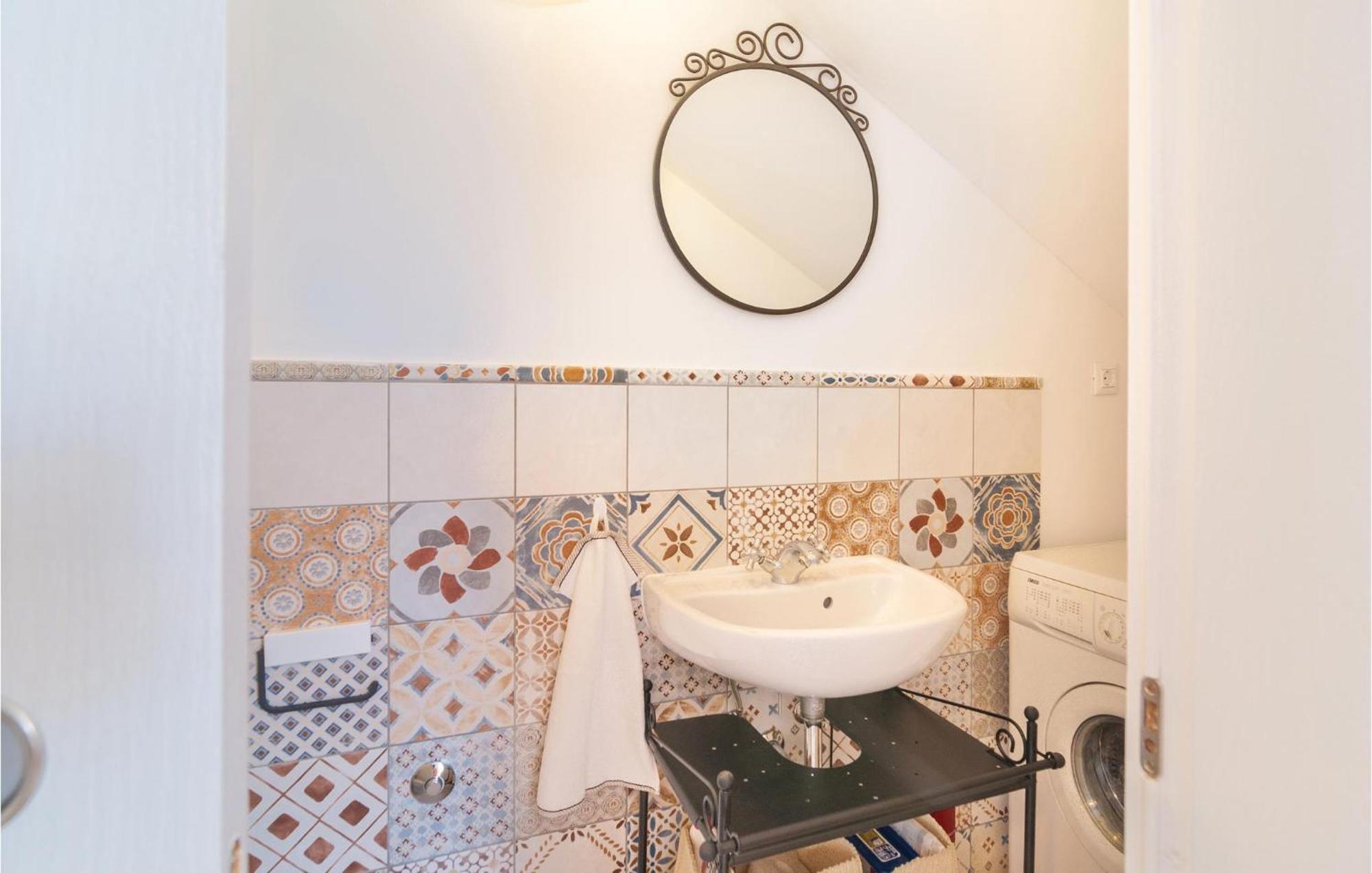 Stunning Home In Primosten With Kitchen Dış mekan fotoğraf