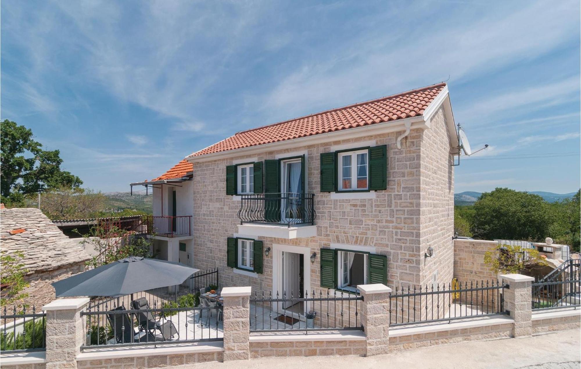 Stunning Home In Primosten With Kitchen Dış mekan fotoğraf